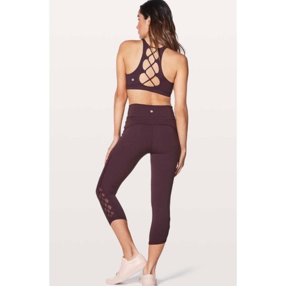 Lululemon Tied To It Crop Leggings 21" Black Cherry Purple Size 6 $98 [jb] - Picture 4 of 9